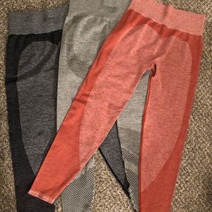 3 seamless PINK leggings